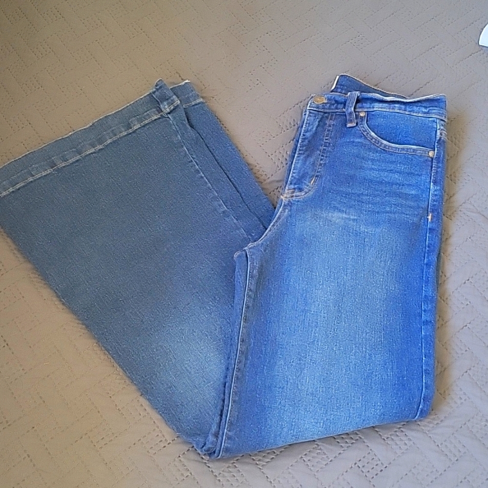 Jessica Simpson Wide Leg Trouser Jean 6/28